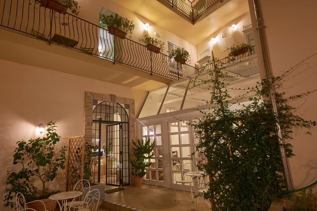 Cas'E Charming House Hotel กาแซร์ตา ภายนอก รูปภาพ